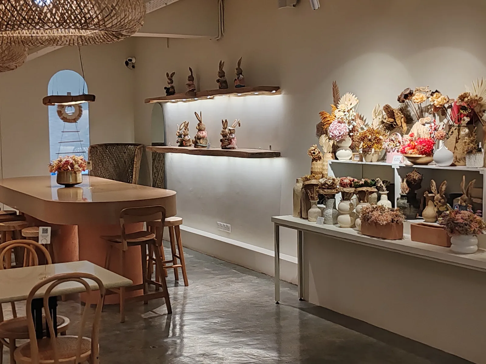 A Little Bud Florist Cafe