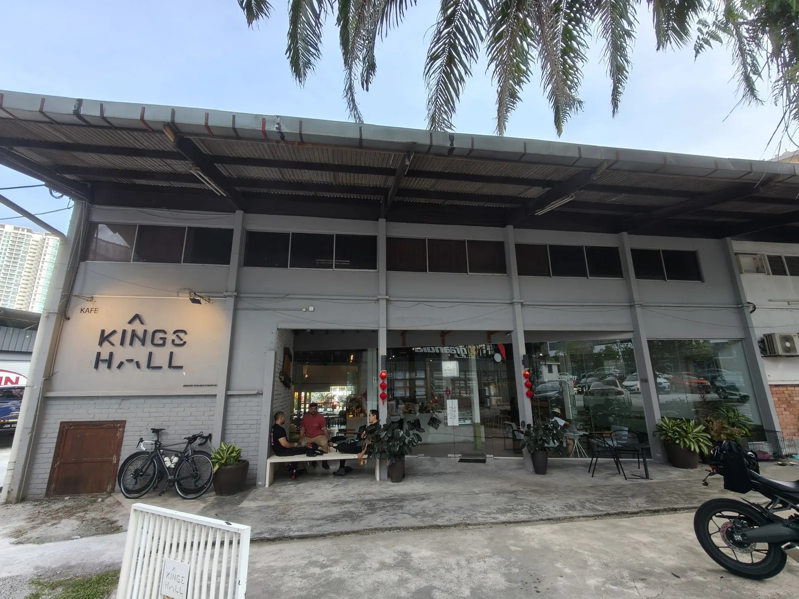 Kings Hall Cafe @ Sec 13