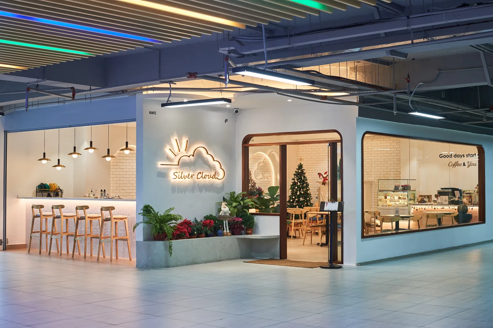 Silver Cloud Cafe