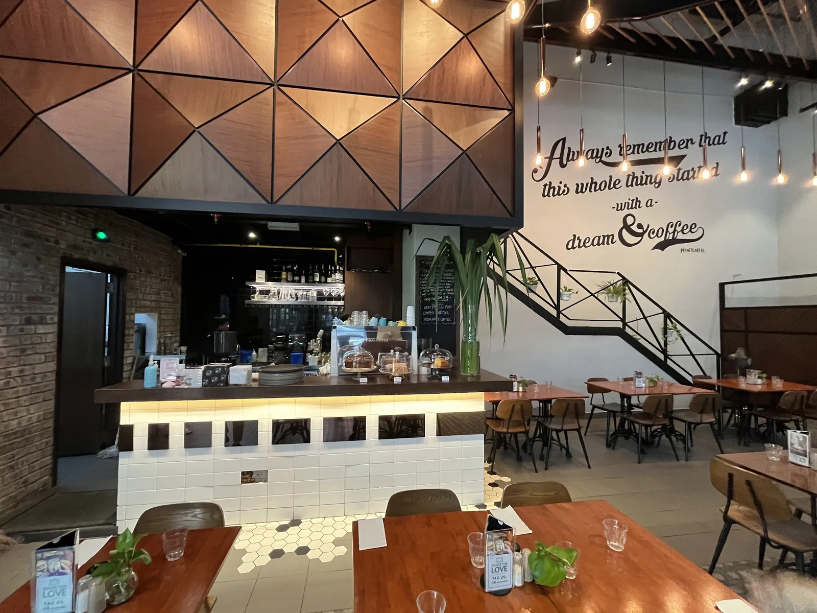 Ra-Ft Café / Bistro Arcoris | Coffee Roasters