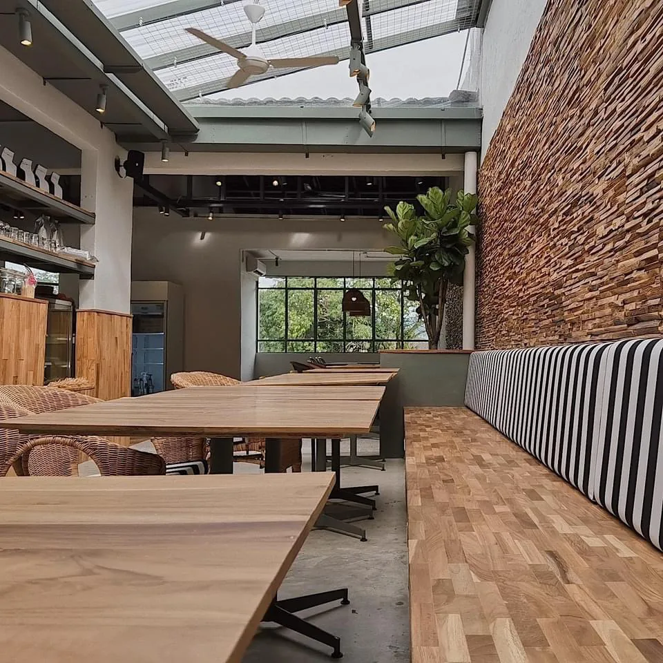 Be Real Cafe