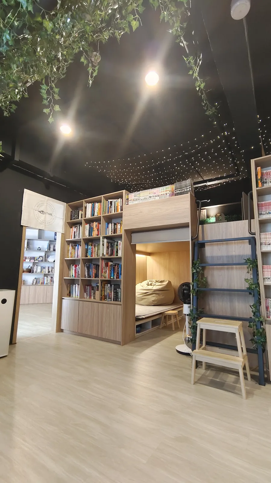 MeTime BookCafe