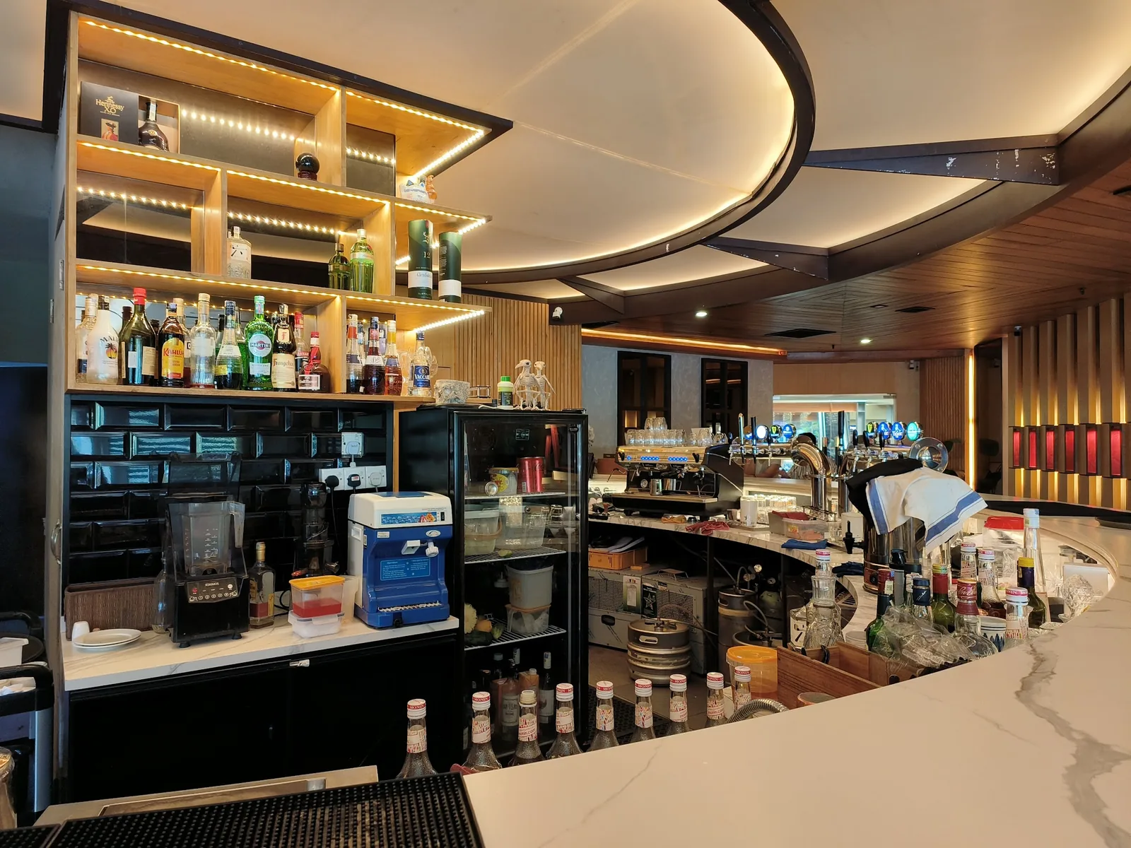 Bosko Restaurant & Lounge Bar