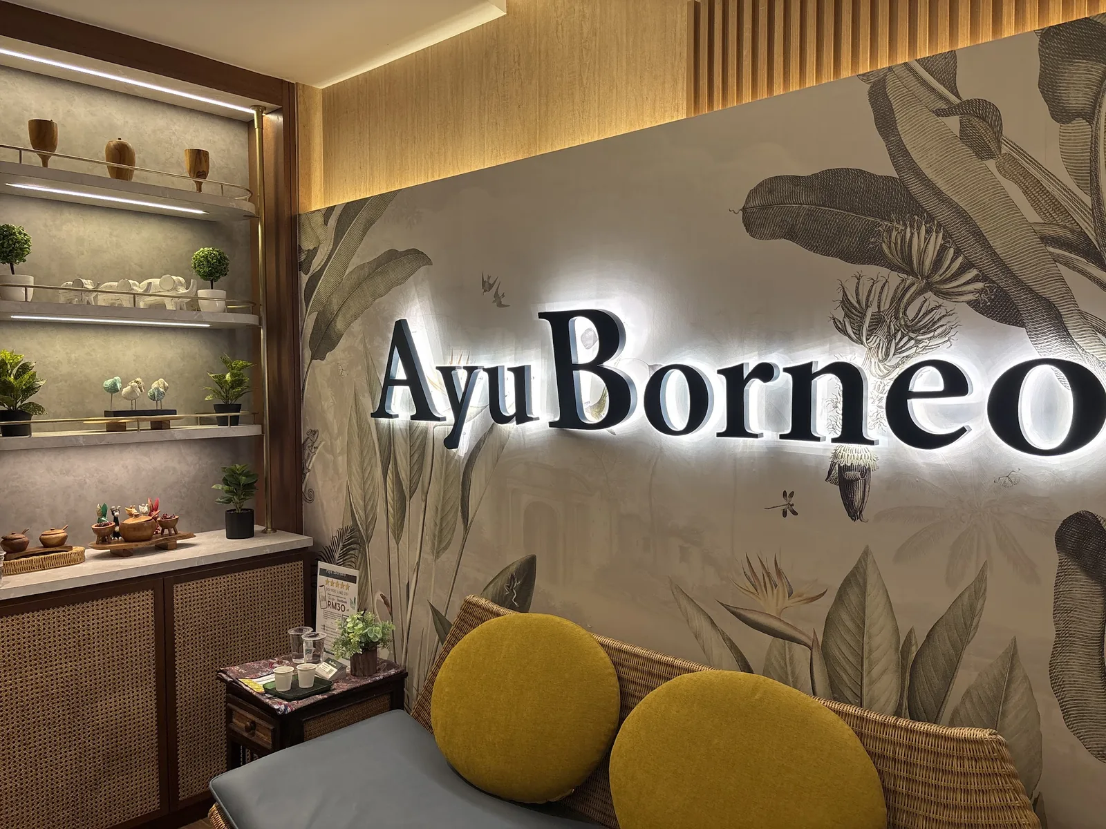 Ayu Borneo @ SS2