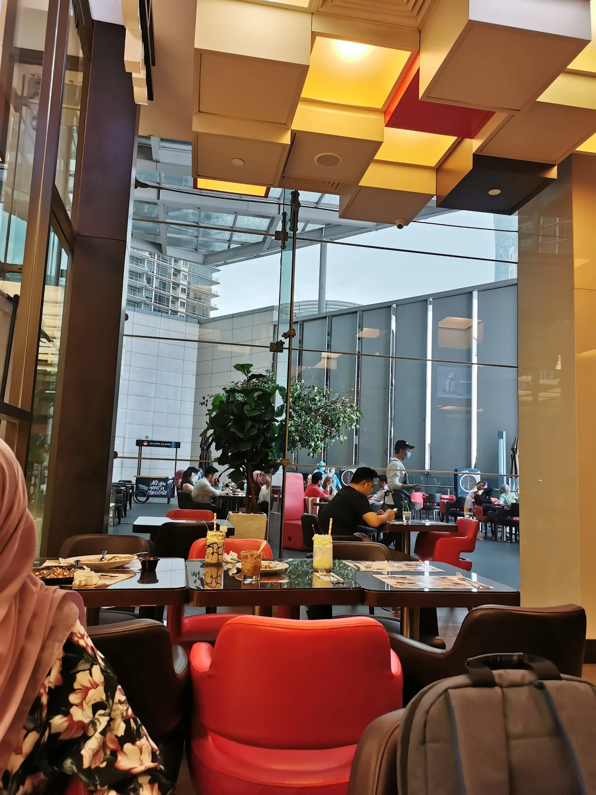 dipndip Chocolate Cafe Pavilion Elite